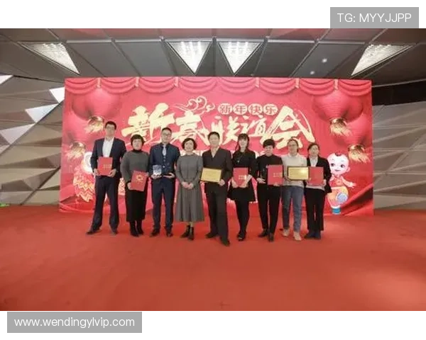 问鼎官方:深入解析行业问鼎背后的成功秘诀 问鼎官方:深入解析行业问鼎背后的成功秘诀